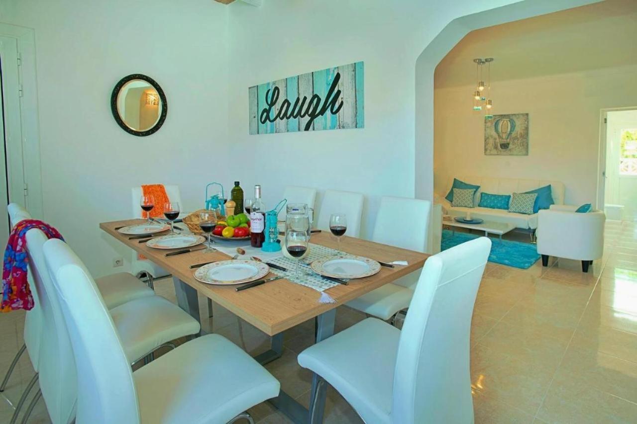 Villa Blau อัลกูเดีย ภายนอก รูปภาพ